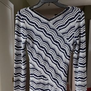 BCBG long sleeve top